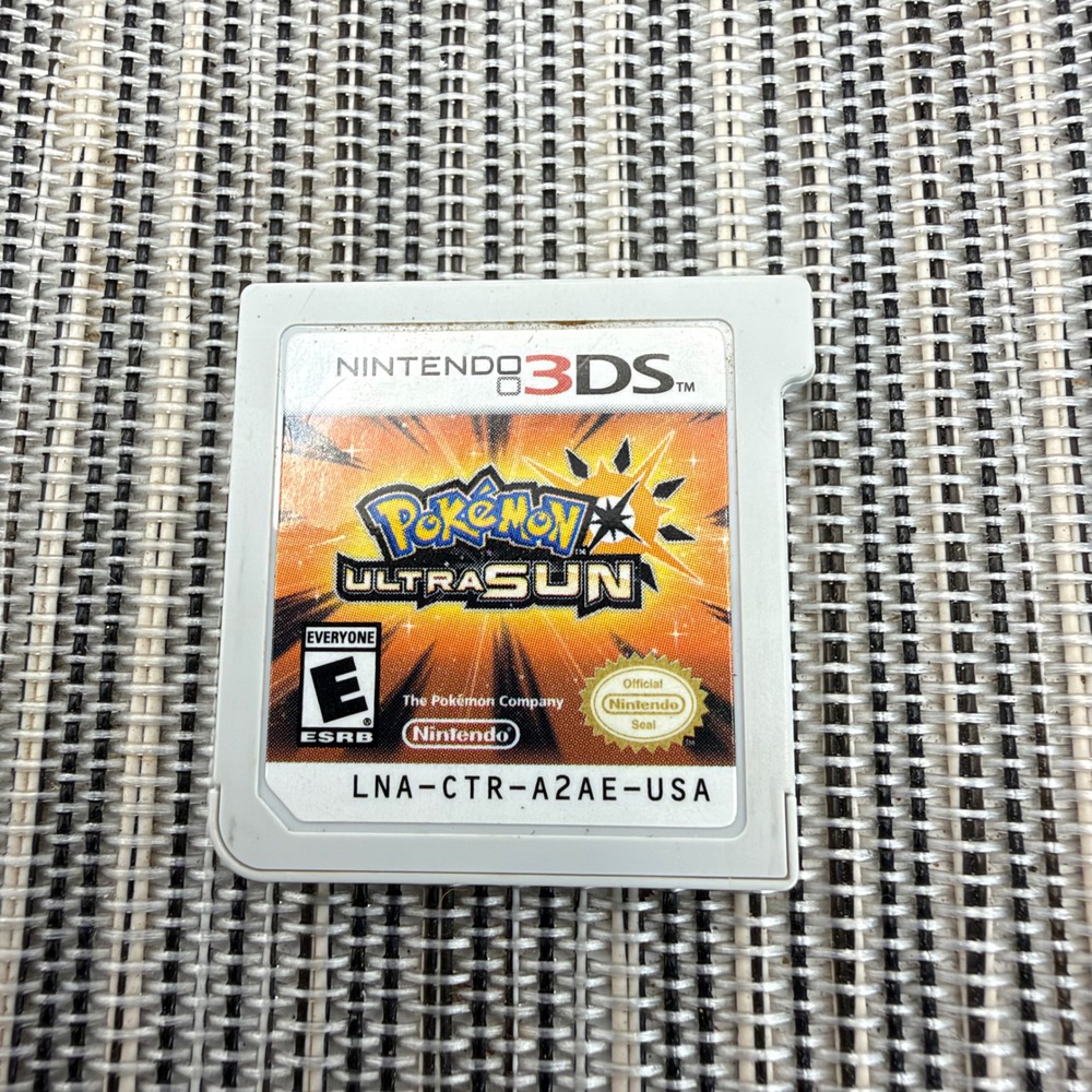 Pokemon Ultra Sun Nintendo 3DS Game Cartridge Authentic USA LNA-CTR-A2AE-USA